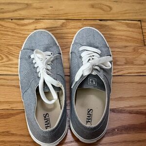 Chaps Gray Sneakers with White Laces